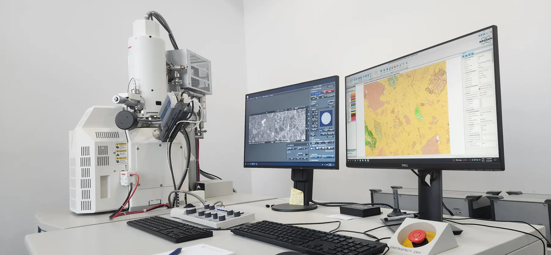 AMICS running beside a Hitachi SEM in the lab
